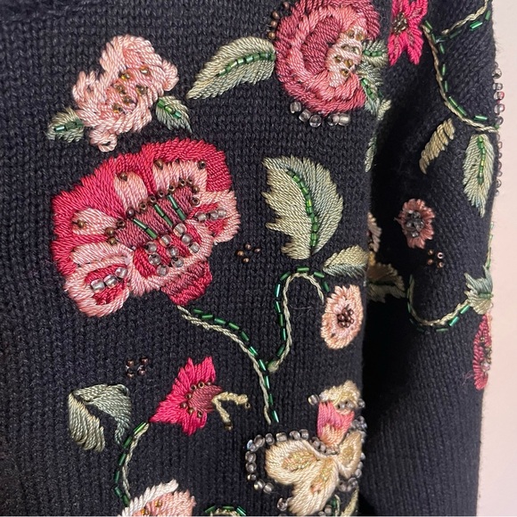 Vintage Heirloom Collectibles Embroidered And Beaded Cardigan Size Large EUC - Picture 4 of 7